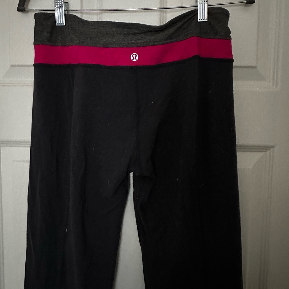 lululemon yoga pants